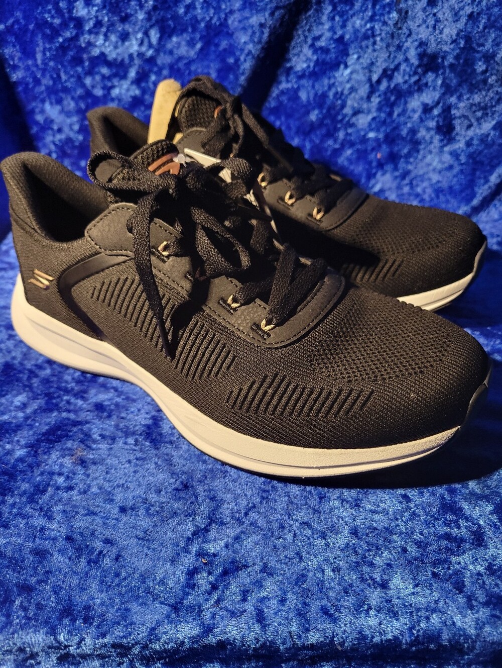 Skechers Women's Zen Black Mesh Golf Shoes with White Midsole Spikeless Design.